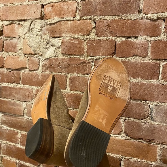 FRYE Bari Slouchy Suede Boot - Picture 3 of 7